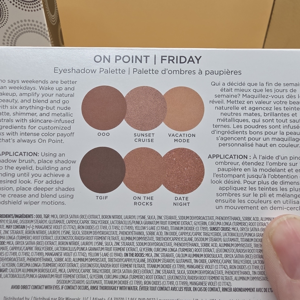 PUR Downtown Detox Black Lemon Mask On Point Eyeshadow Blending Applicator - Picture 2 of 5